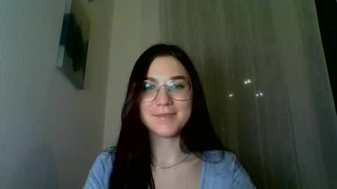 Snapshot of katie_foxi chatting on March 1, 10:10 pm katie_foxi online show from March 1, 10:10 pm