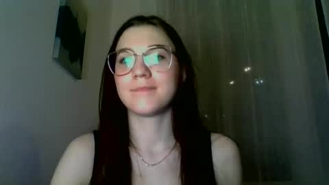 Snapshot of katie_foxi chatting on February 26, 8:58 pm katie_foxi online show from February 26, 8:58 pm