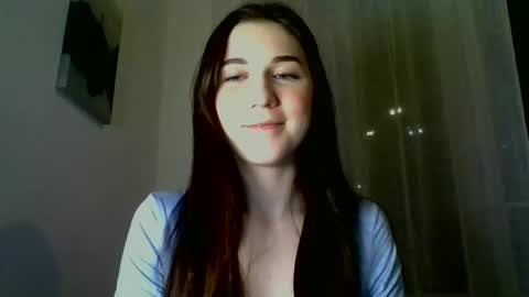 Snapshot of katie_foxi chatting on February 5, 4:14 pm katie_foxi online show from February 5, 4:14 pm