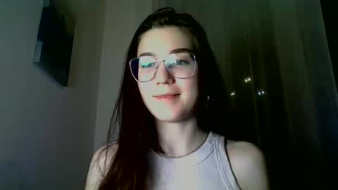Snapshot of katie_foxi chatting on January 27, 12:01 am katie_foxi online show from January 27, 12:01 am