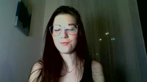 Snapshot of katie_foxi chatting on January 23, 4:59 pm katie_foxi online show from January 23, 4:59 pm