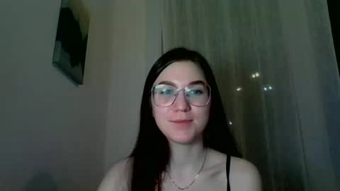 Snapshot of katie_foxi chatting on February 23, 10:20 pm katie_foxi online show from February 23, 10:20 pm