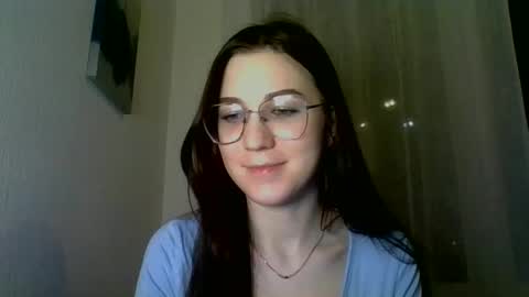 Snapshot of katie_foxi chatting on February 28, 9:12 pm katie_foxi online show from February 28, 9:12 pm