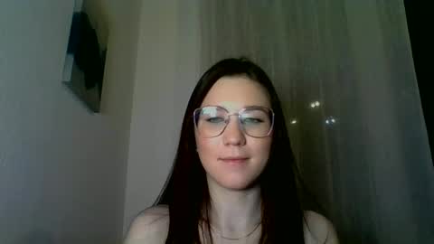 Snapshot of katie_foxi chatting on February 16, 4:21 pm katie_foxi online show from February 16, 4:21 pm