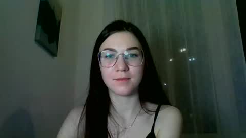 Snapshot of katie_foxi chatting on February 23, 4:13 pm katie_foxi online show from February 23, 4:13 pm