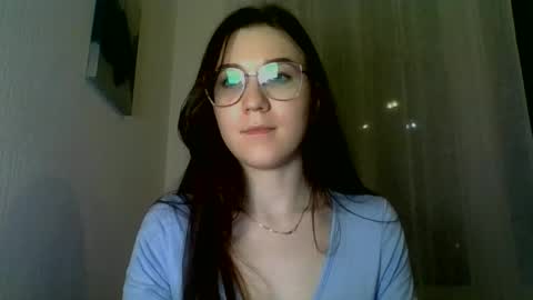 Snapshot of katie_foxi chatting on February 28, 6:09 pm katie_foxi online show from February 28, 6:09 pm