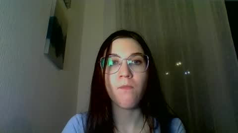 Snapshot of katie_foxi chatting on March 1, 4:00 pm katie_foxi online show from March 1, 4:00 pm