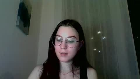 Snapshot of katie_foxi chatting on March 7, 10:21 pm katie_foxi online show from March 7, 10:21 pm