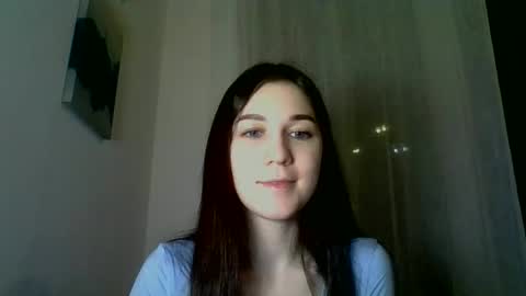Snapshot of katie_foxi chatting on February 9, 6:37 pm katie_foxi online show from February 9, 6:37 pm