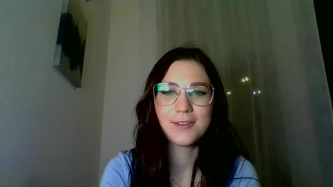 Snapshot of katie_foxi chatting on February 21, 5:09 pm katie_foxi online show from February 21, 5:09 pm