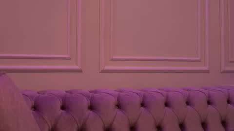 Katie online show from December 4, 7:13 pm