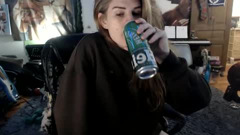 Katie online show from April 9, 4:49 am