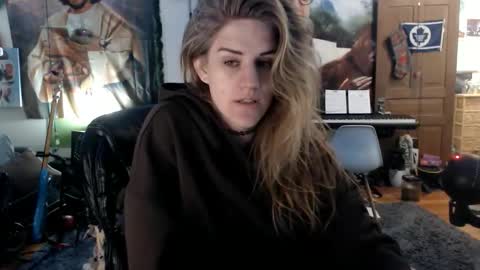 Katie online show from April 15, 2:59 am