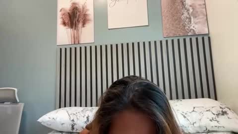 katiefrox  online show from November 10, 1:52 am