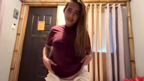 Snapshot of katiefrox_ chatting on January 20, 1:18 am katiefrox online show from January 20, 1:18 am