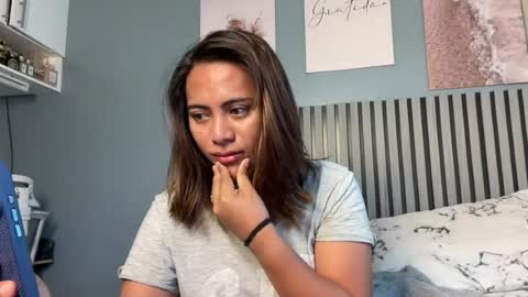 katiefrox  online show from June 23, 12:29 am