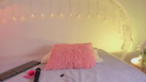 Katy  IGPeach kat666 online show from December 16, 12:00 pm