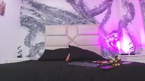 Katie online show from January 14, 9:51 pm