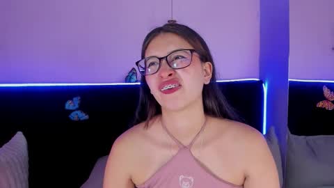 .... Katniss .... online show from January 11, 3:34 am