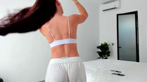 Snapshot of katrin_fit chatting on September 13, 1:08 am Katrin online show from September 13, 1:08 am