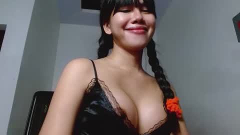 katrina_foxxx online show from March 12, 6:50 am