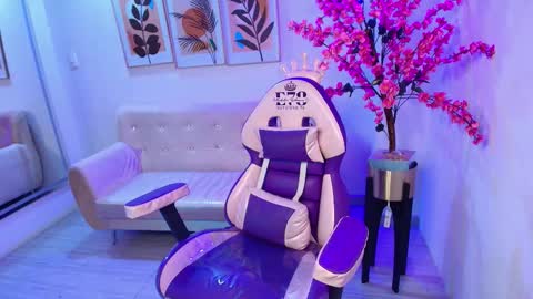 Katrina online show from October 2, 7:12 pm