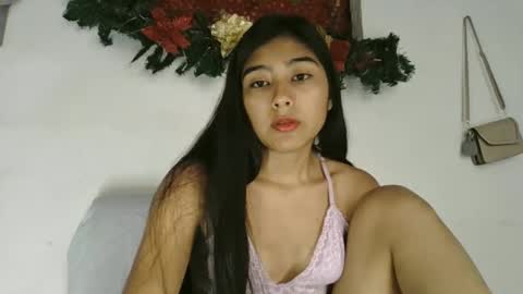 Snapshot of katrushca24 chatting on December 23, 3:44 pm kat online show from December 23, 3:44 pm