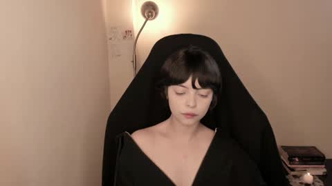 katsuro online show from December 3, 6:55 pm