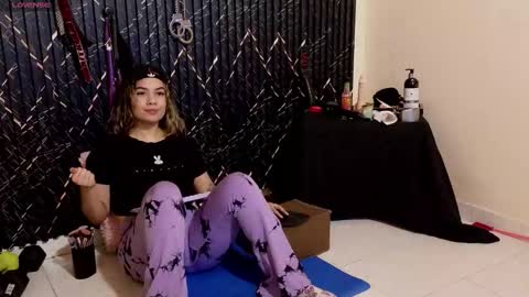 Katt  online show from November 13, 6:54 pm