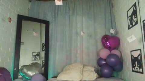 Snapshot of kattia_23 chatting on February 15, 2:58 am kattia online show from February 15, 2:58 am
