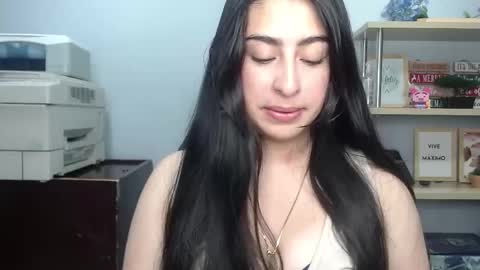 katty_love01 online show from September 16, 6:33 pm