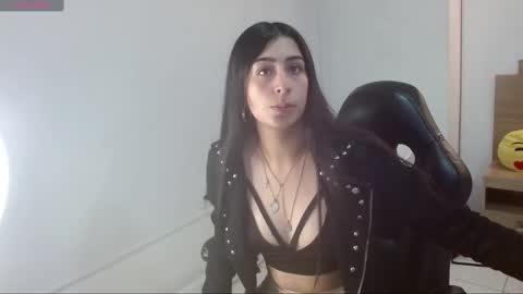 katty_love01 online show from February 11, 3:40 pm