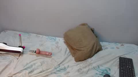 Katty Loveless online show from October 7, 4:52 am