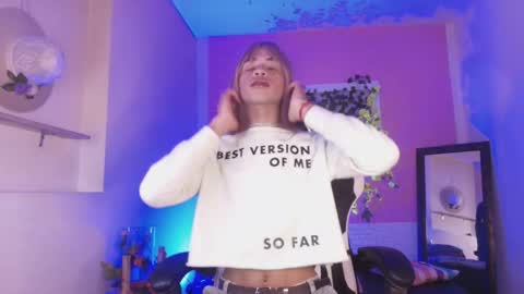 Katy online show from November 9, 7:49 pm