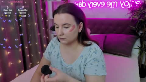 Kate online show from April 5, 4:53 am