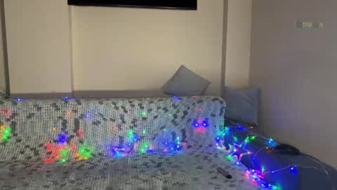 katycherry_ online show from November 14, 7:27 pm