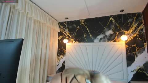 katy  online show from March 28, 11:44 am