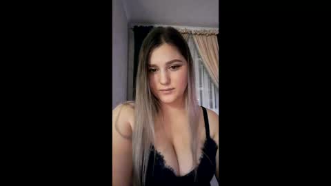 Katy online show from December 15, 8:49 pm