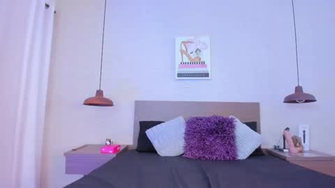 katy online show from October 8, 7:20 pm