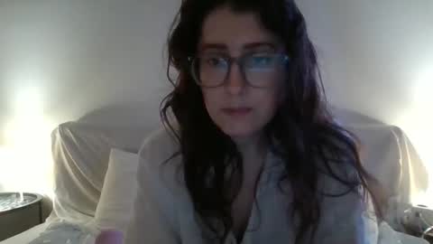 kawaii snowflake online show from October 14, 8:45 pm