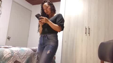  Khawit  online show from September 12, 7:16 pm