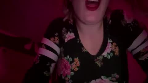 kay_la online show from November 2, 8:36 am