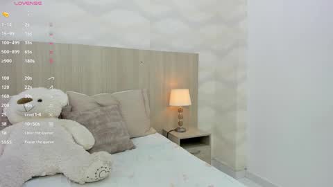   online show from February 27, 11:39 am