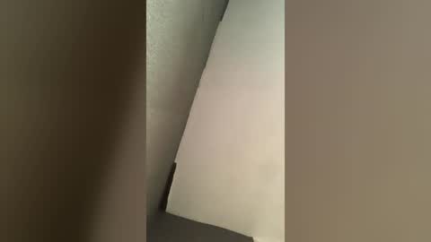 kayalewiss online show from July 21, 6:54 pm