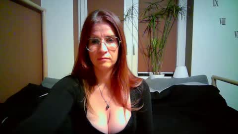 KayaLips online show from November 24, 5:11 pm