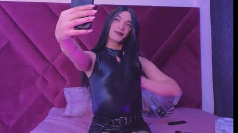 Cattleya stone online show from October 1, 8:02 am