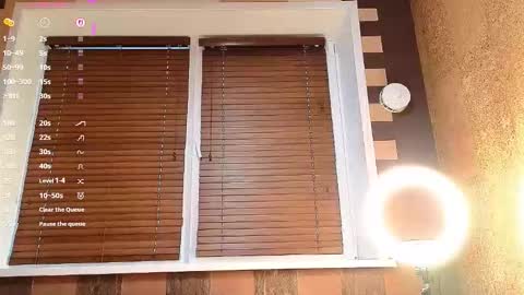 kaycee__ online show from November 23, 6:33 am