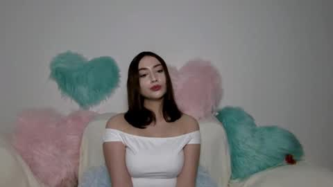 kayla online show from May 6, 6:36 pm