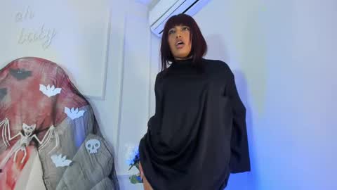 kaylachannell online show from October 24, 4:35 am