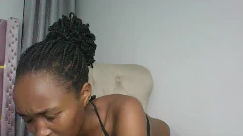 kaylar online show from February 11, 7:07 pm